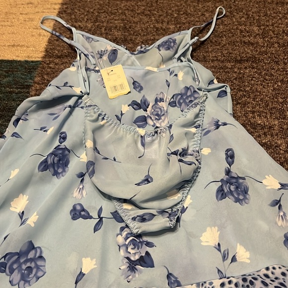 Secret Treasures Baby Doll style lingerie set Size Small - Picture 5 of 9